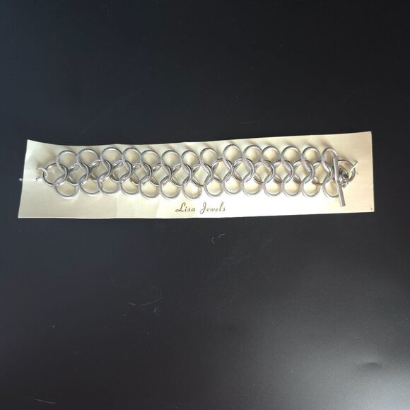 Vintage 80's Lisa Jewels Silver Chain Link Bracelet With Toggle Clasp - Picture 2 of 8